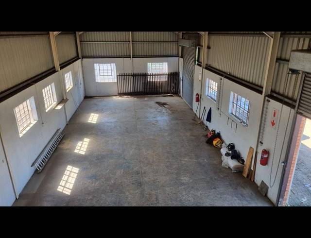 INDUSTRIAL PROPERTY TO RENT IN MERRIVALE